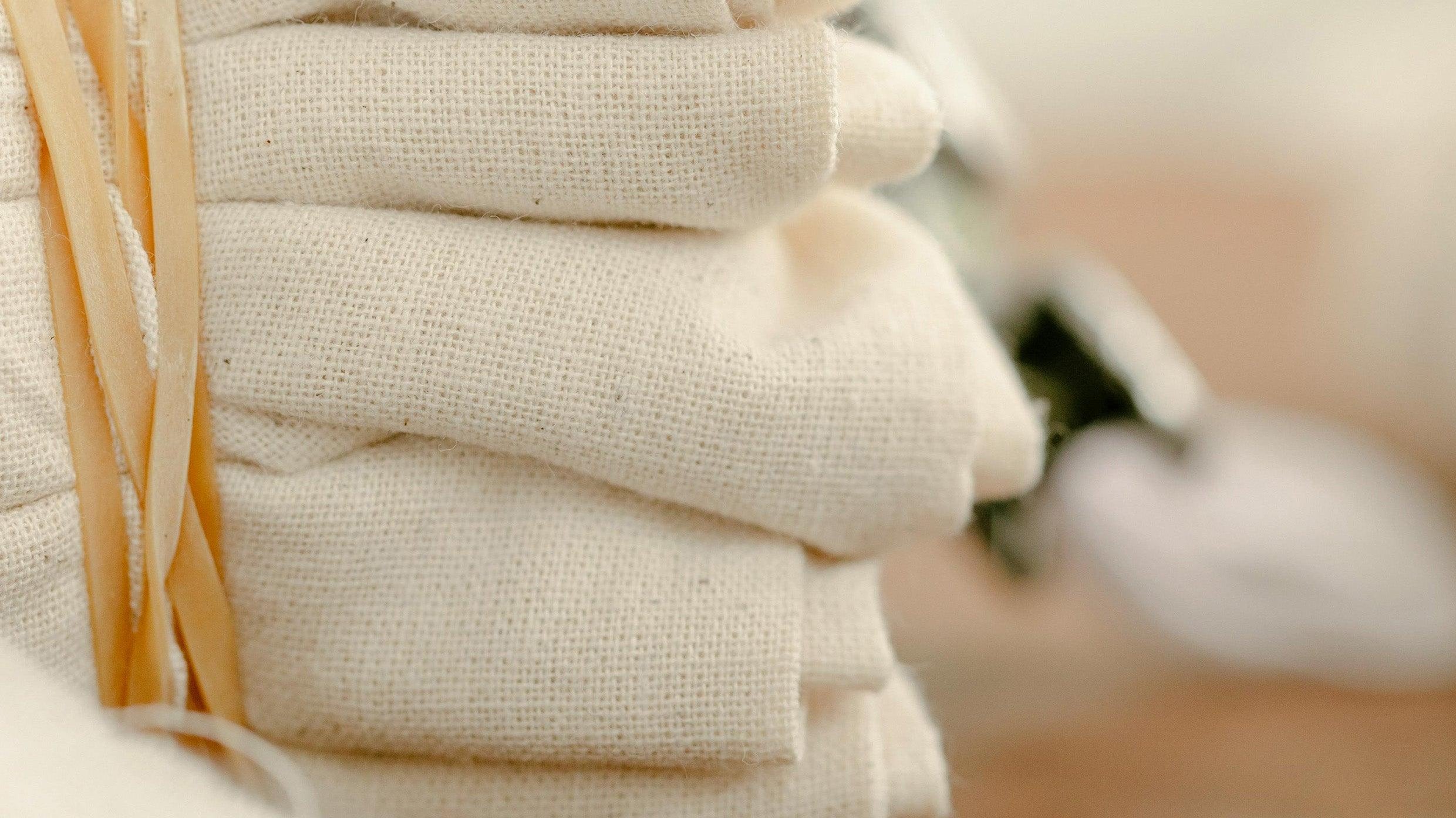 The Art of Authenticity: How to Distinguish Real Linen from Imitations