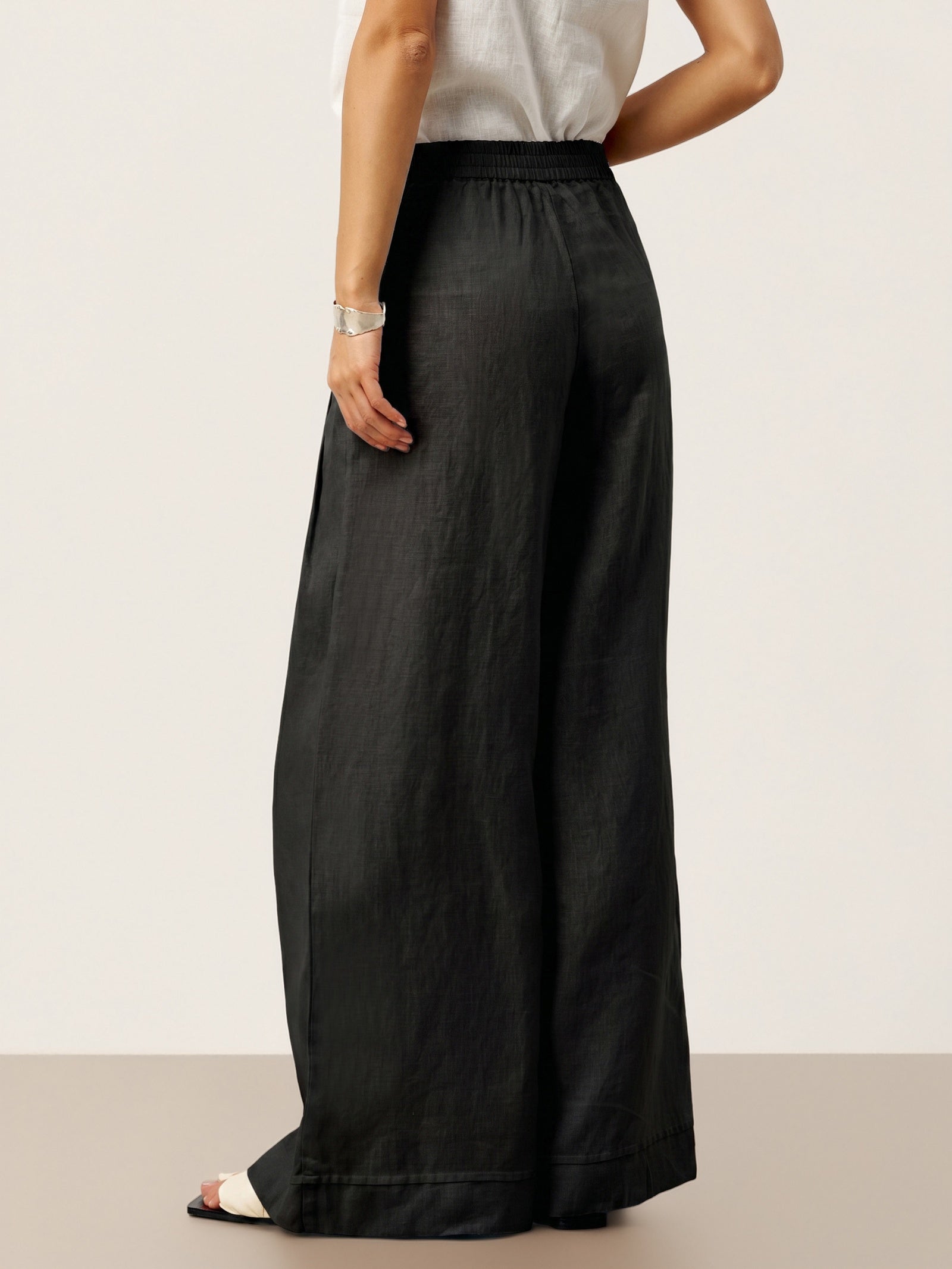 100% Linen Sculpted Pleat Elasticated Back Relaxed Pants VERIDIANA by LINTICO for women